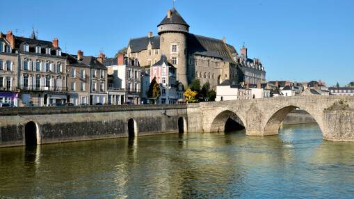 laval.jpg laval.jpg